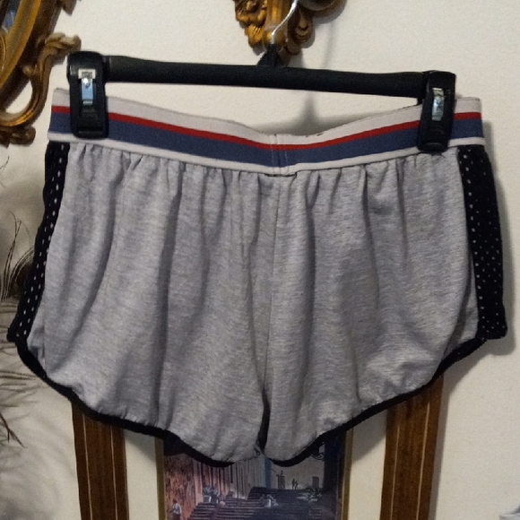 Gray /Black Women's Reversible Athletic Shorts - Picture 5 of 5